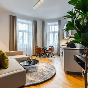  Апартаменты Trendy With - Smart Tv, Coffee Machine In Meidling Австрия